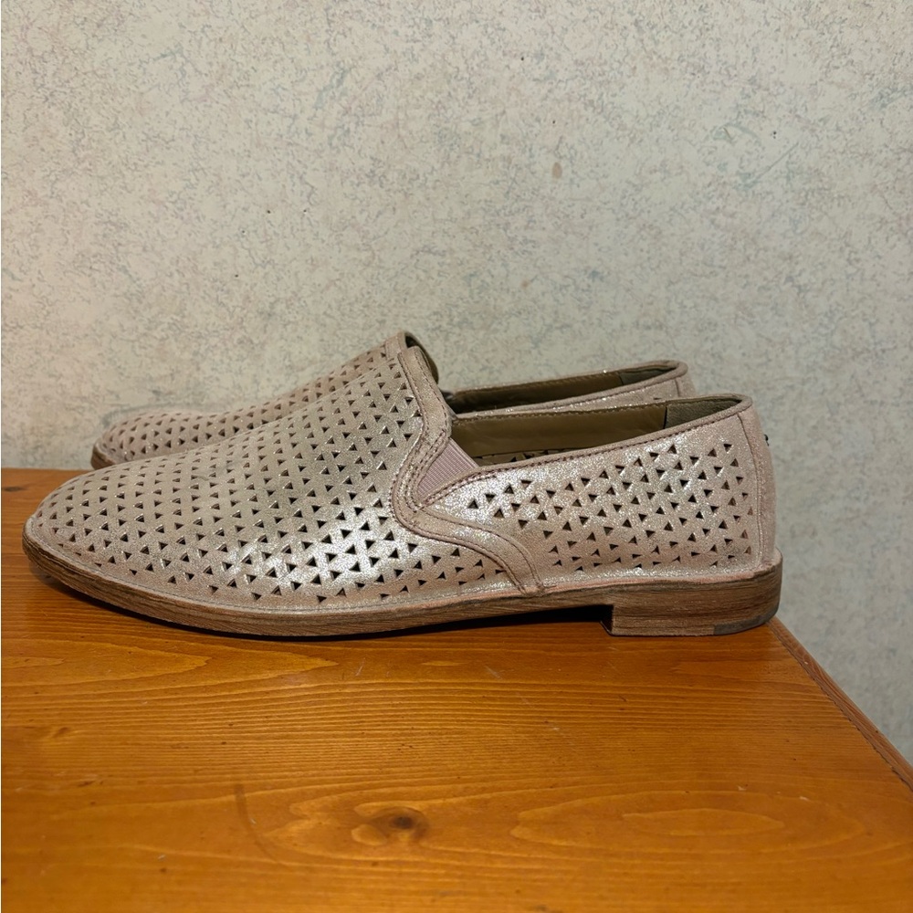 H.S Trask Ali perforated metallic suede loafers pink women’s size 9